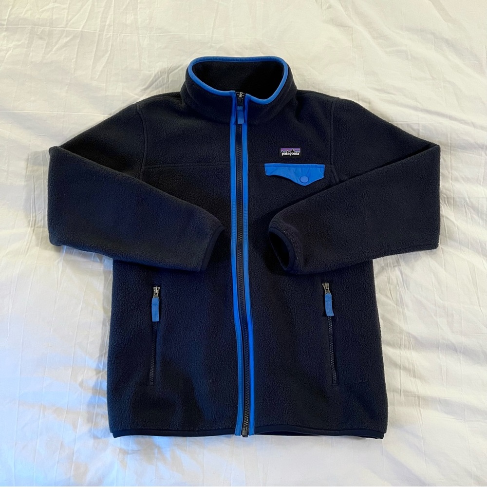 Patagonia girls Large (12) Blue Synchilla Zip Up fleece with pockets
